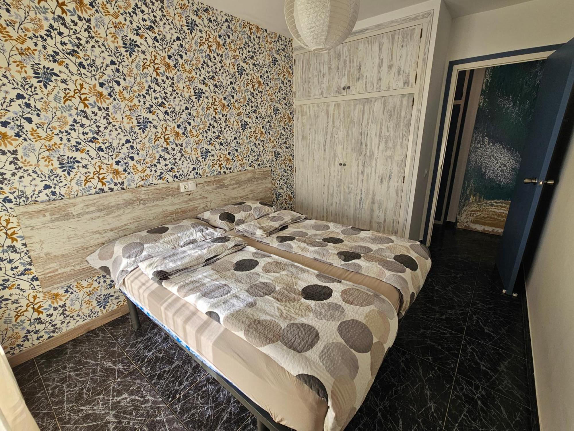 Acogedor Apartamento. Салоу Экстерьер фото